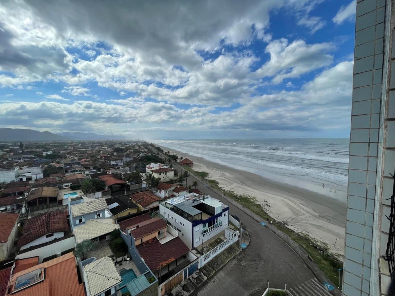 Pe Na Areia, Nascer Do Sol E Vista Do Mar Apartment Itanhaém Exterior photo